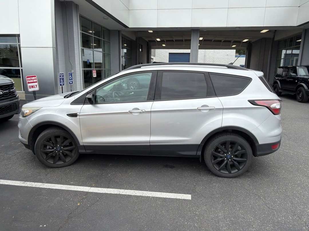 2018 Ford Escape SE - Image 2