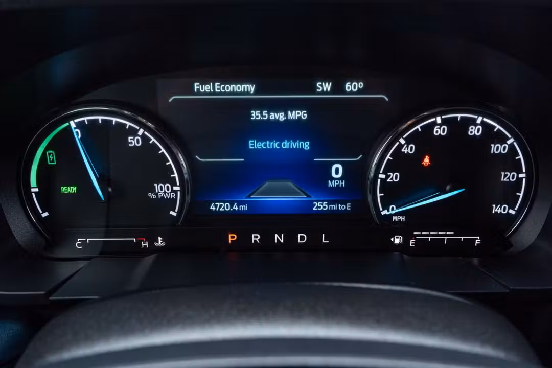 2024 Ford Maverick Lariat - Image 3