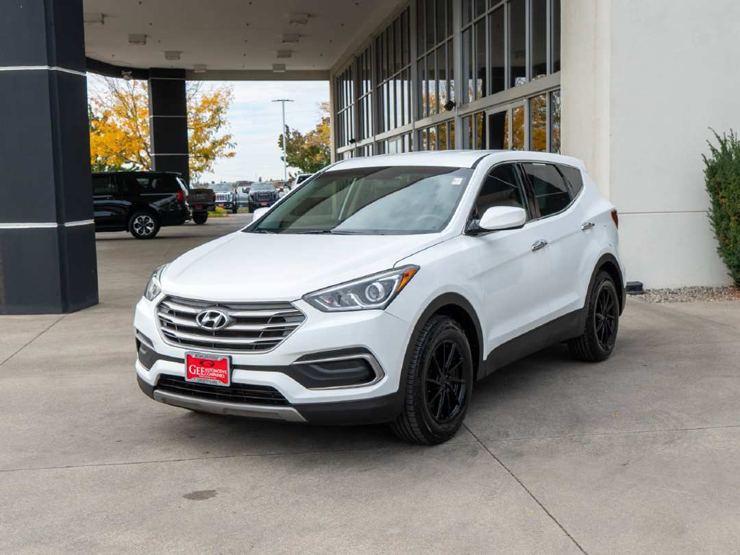 2018 Hyundai Santa Fe Sport 2.4 Base - Image 3
