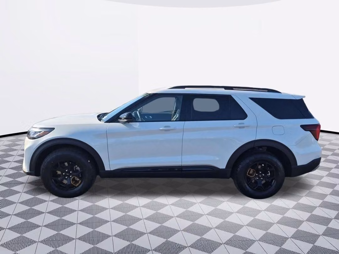 2026 Ford Explorer Tremor - Image 3
