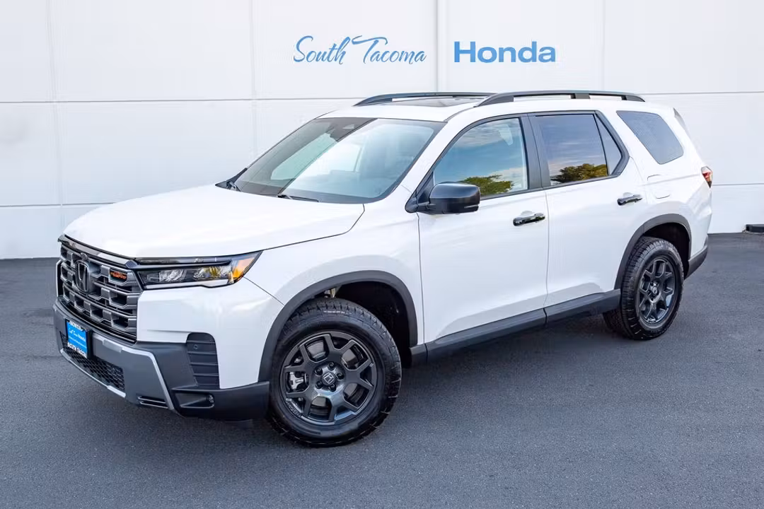 2026 Honda Pilot TrailSport w/Function Package - Image 2
