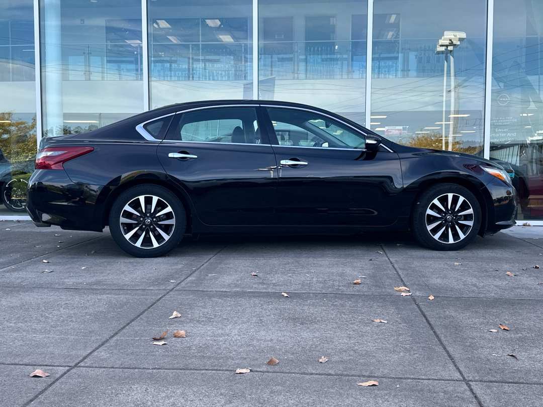 2018 Nissan Altima 2.5 SL - Image 3