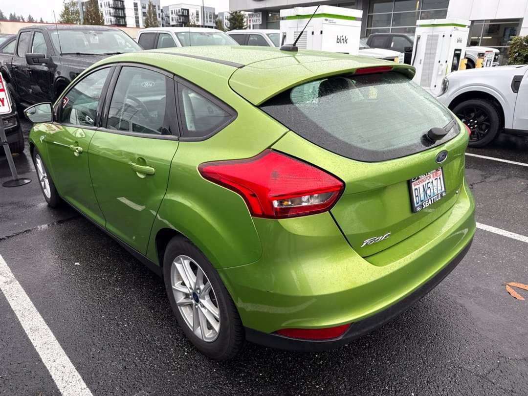 2018 Ford Focus SE - Image 2