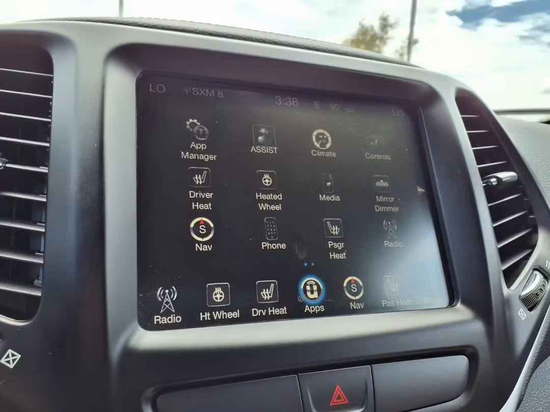 2017 Jeep Cherokee Limited - Image 3
