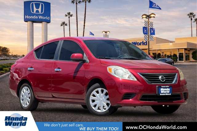 2012 Nissan Versa 1.6 SV