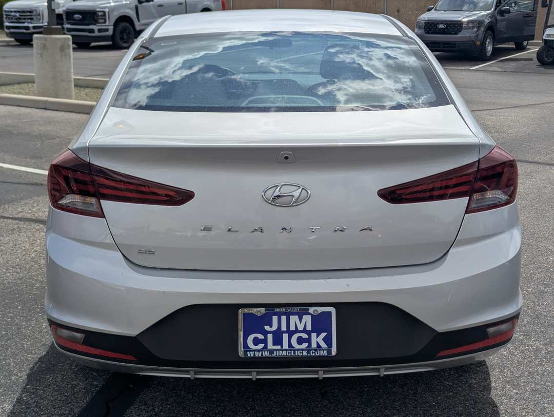 2019 Hyundai Elantra SE - Image 3