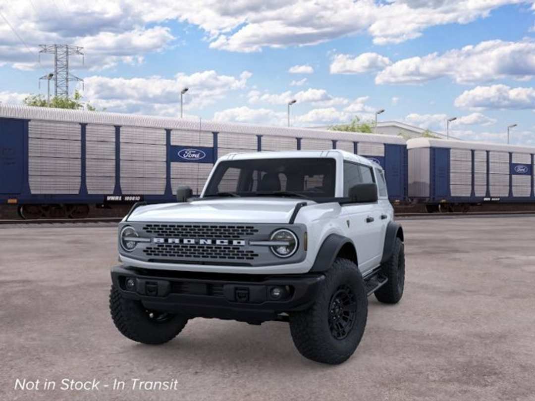 2026 Ford Bronco Badlands - Image 2