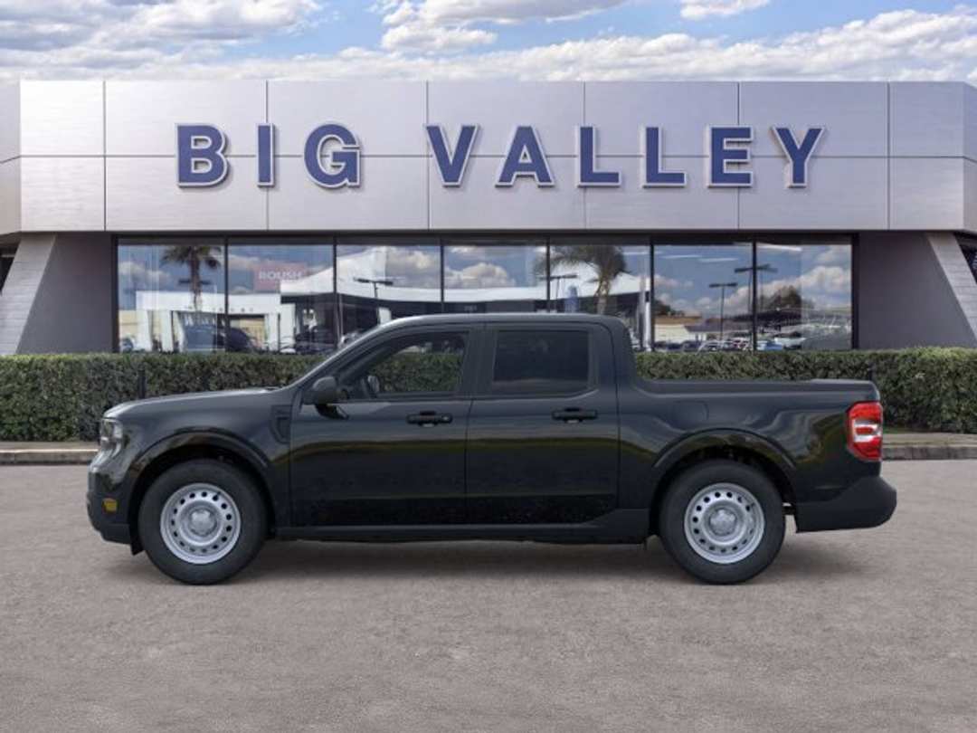 2026 Ford Maverick XL - Image 3