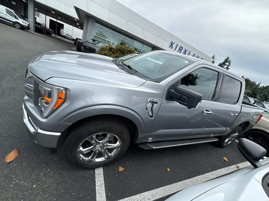2022 Ford F-150 XLT - Image 2