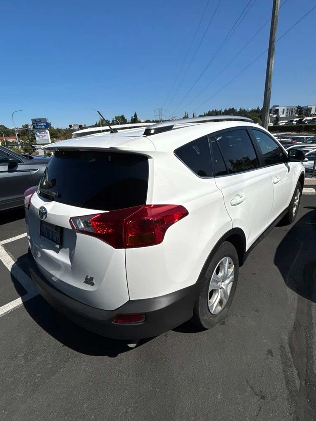 2015 Toyota Rav4 LE - Image 3