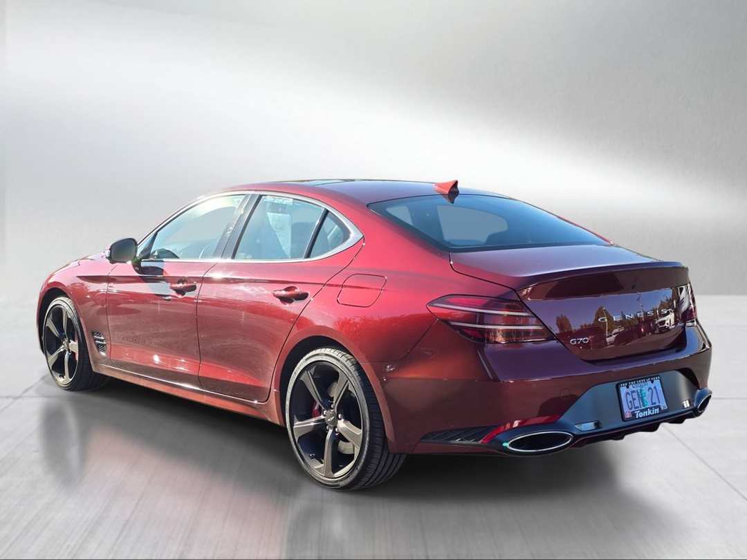 2026 Genesis G70 3.3T Sport Prestige - Image 3
