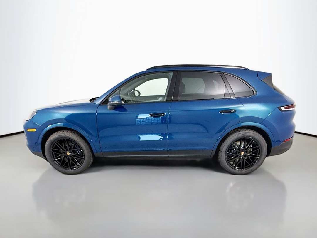 2026 Porsche Cayenne - Image 2