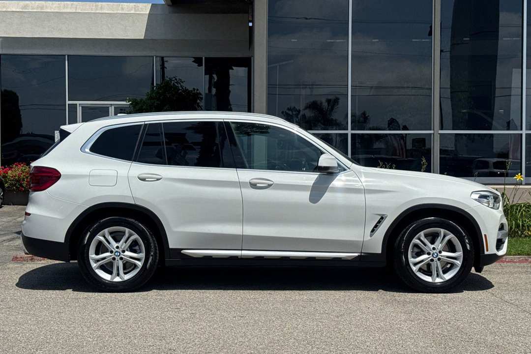 2020 BMW X3 sDrive30i - Image 3