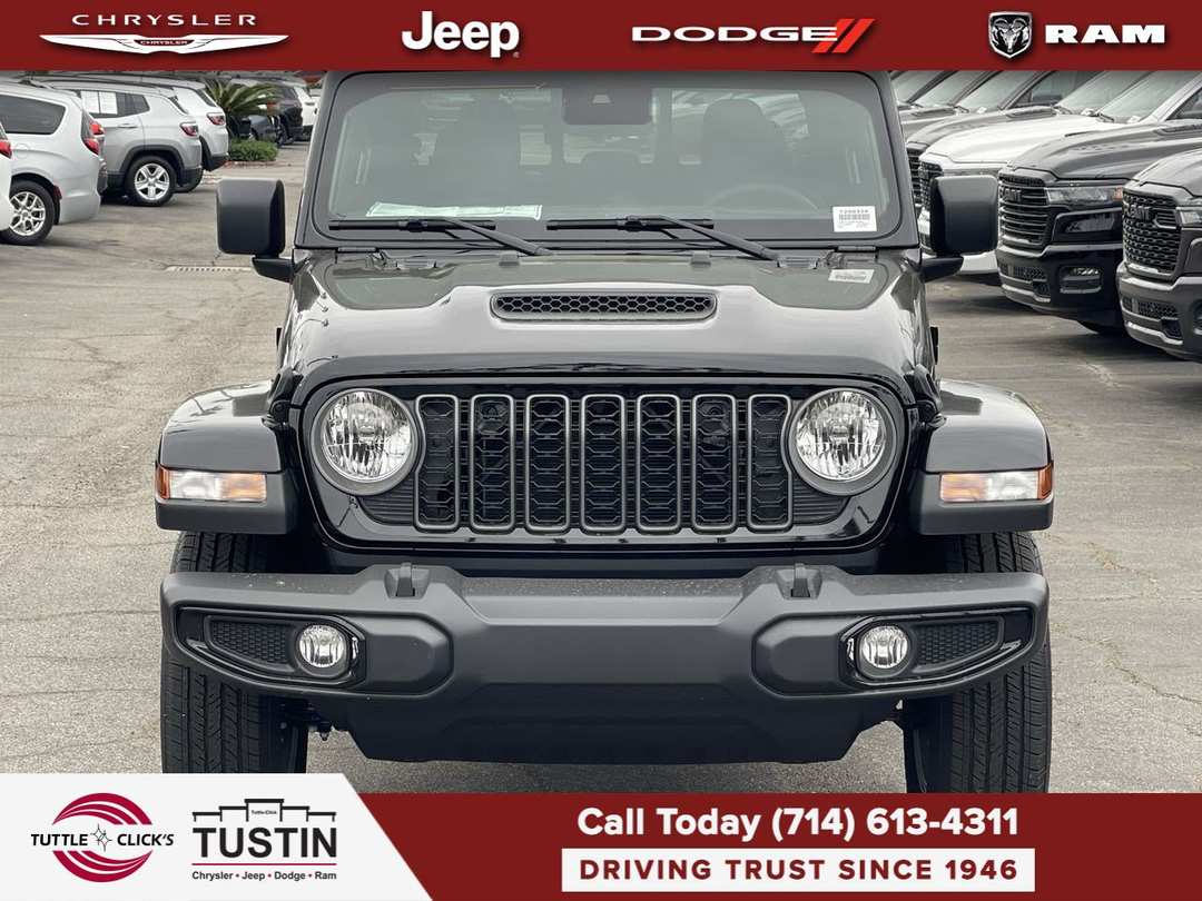 2025 Jeep Gladiator Sport S - Image 2