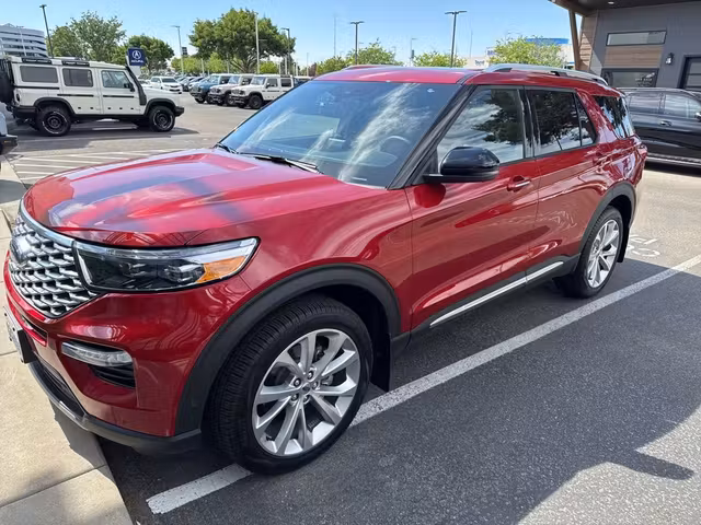 2023 Ford Explorer Platinum