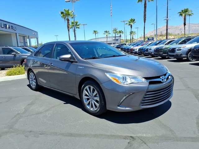 2017 Toyota Camry Hybrid XLE