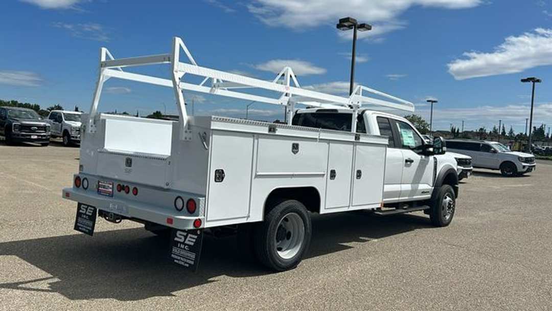 2026 Ford F-450Sd XL - Image 3