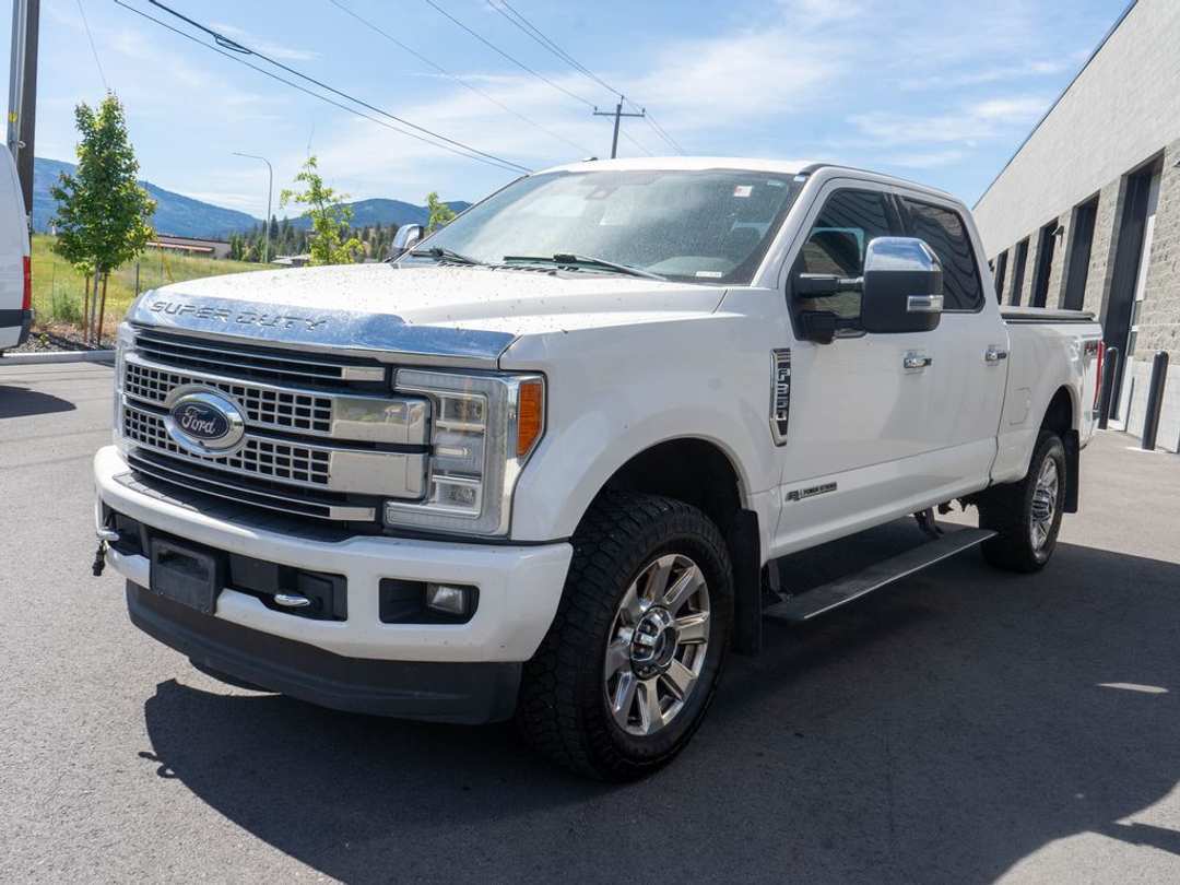 2017 Ford F-350Sd Platinum - Image 3