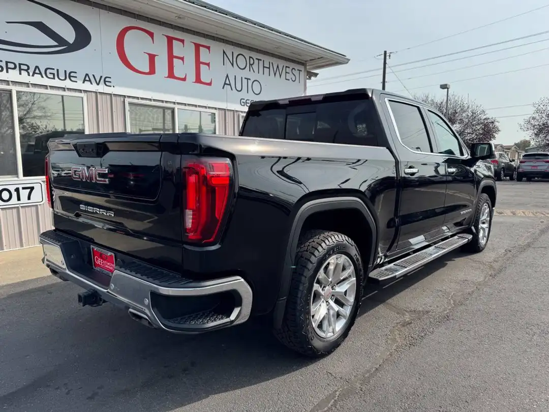 2019 GMC Sierra 1500 SLT - Image 3