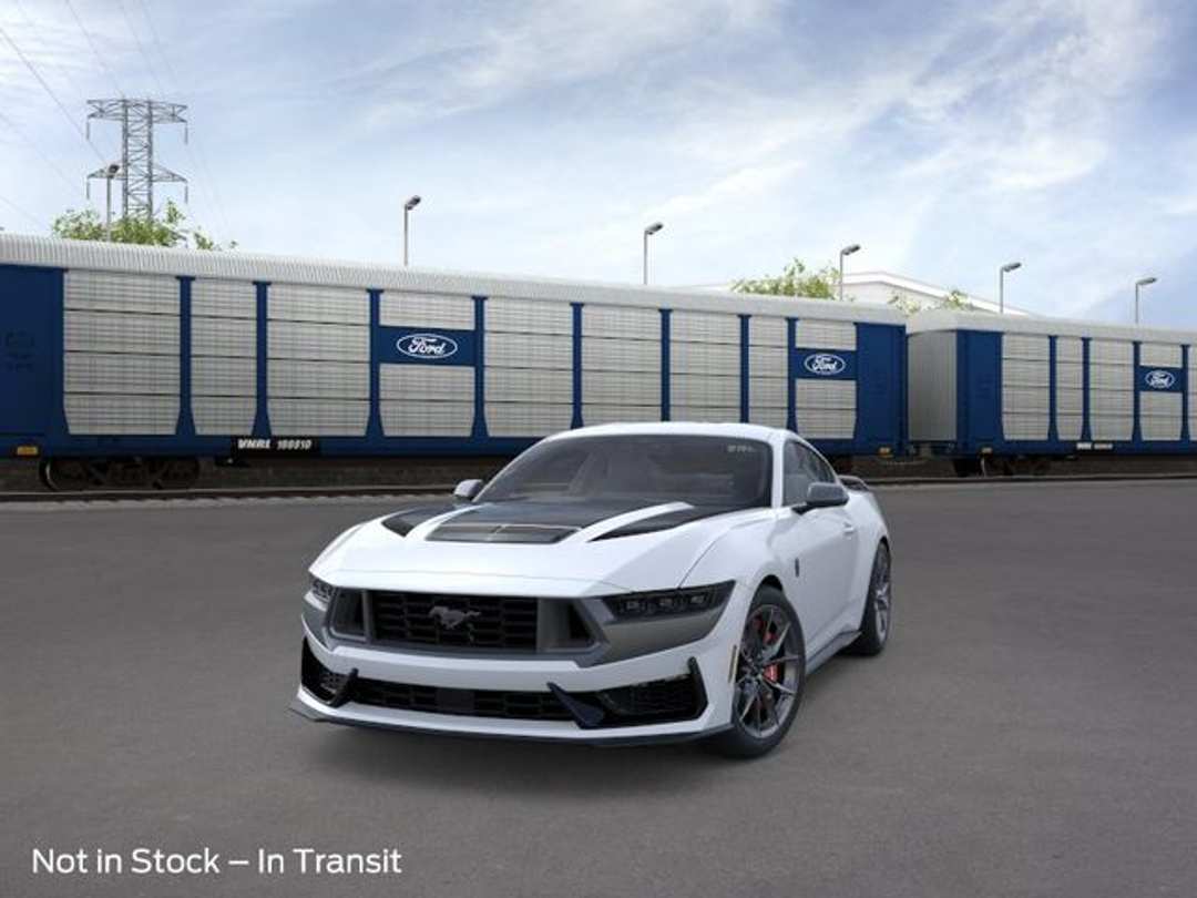 2026 Ford Mustang Dark Horse - Image 2