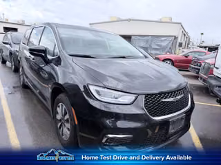 2024 Chrysler Pacifica Hybrid Select