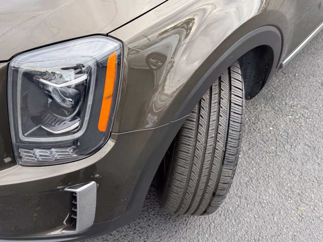 2021 Kia Telluride EX - Image 3