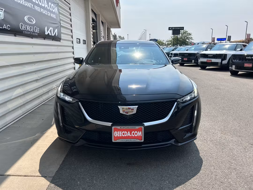 2020 Cadillac Ct5 Sport - Image 2