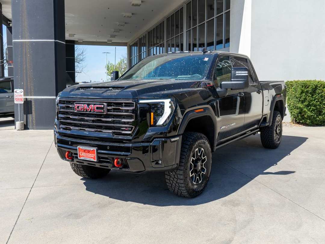 2026 GMC Sierra 2500Hd AT4X - Image 3