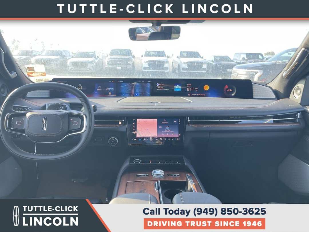 2027 Lincoln Navigator Black Label - Image 2