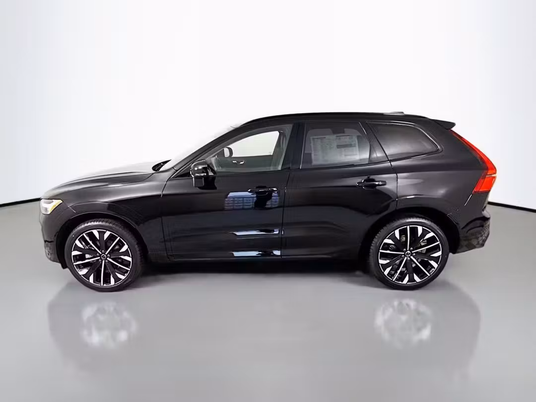 2026 Volvo Xc60 B5 Ultra - Image 2