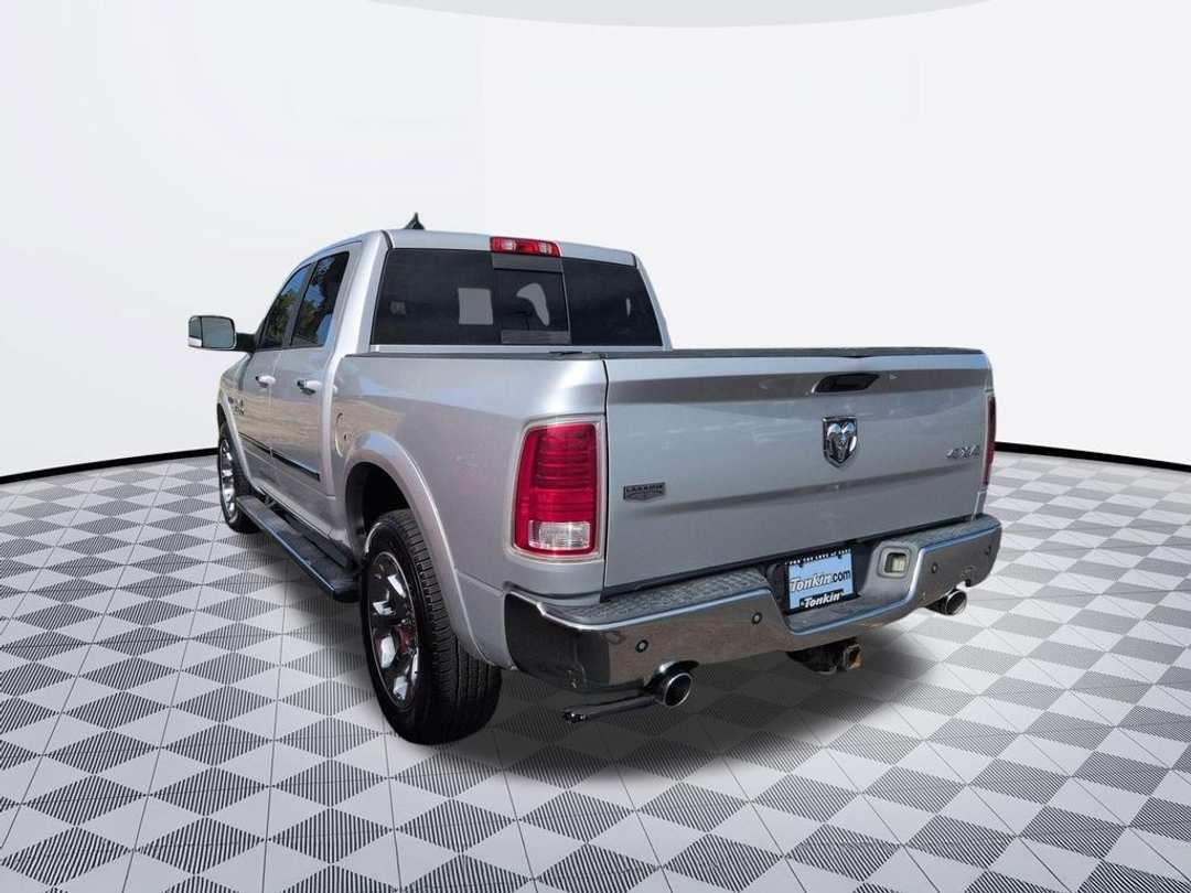 2016 Ram 1500 Laramie - Image 2