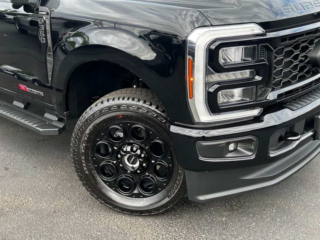2026 Ford F-350Sd - Image 2