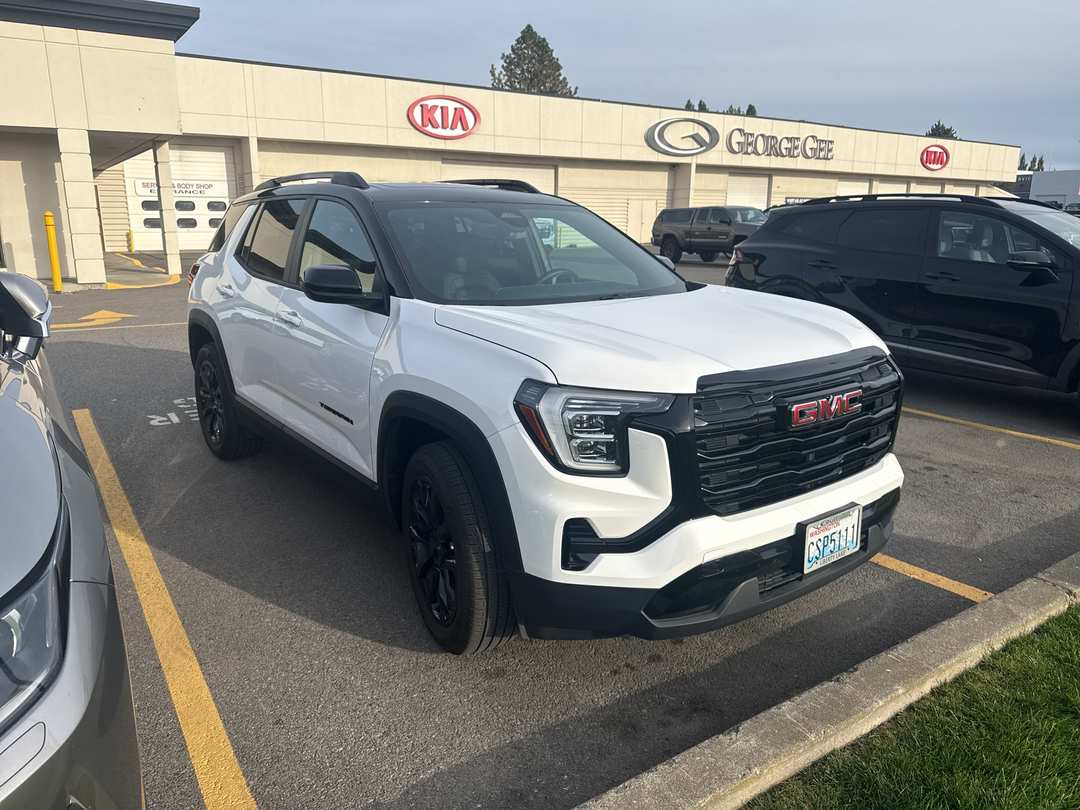2025 GMC Terrain Elevation - Image 2