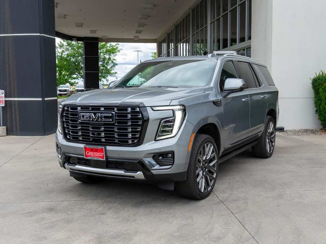 2026 GMC Yukon Denali Ultimate - Image 3