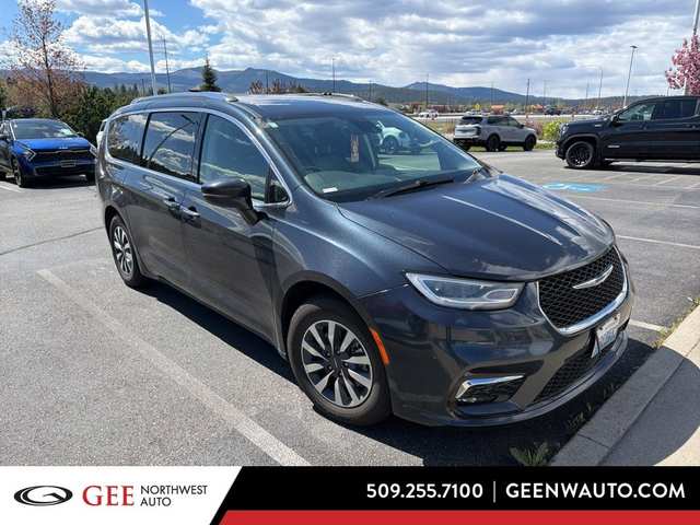 2021 Chrysler Pacifica Touring L