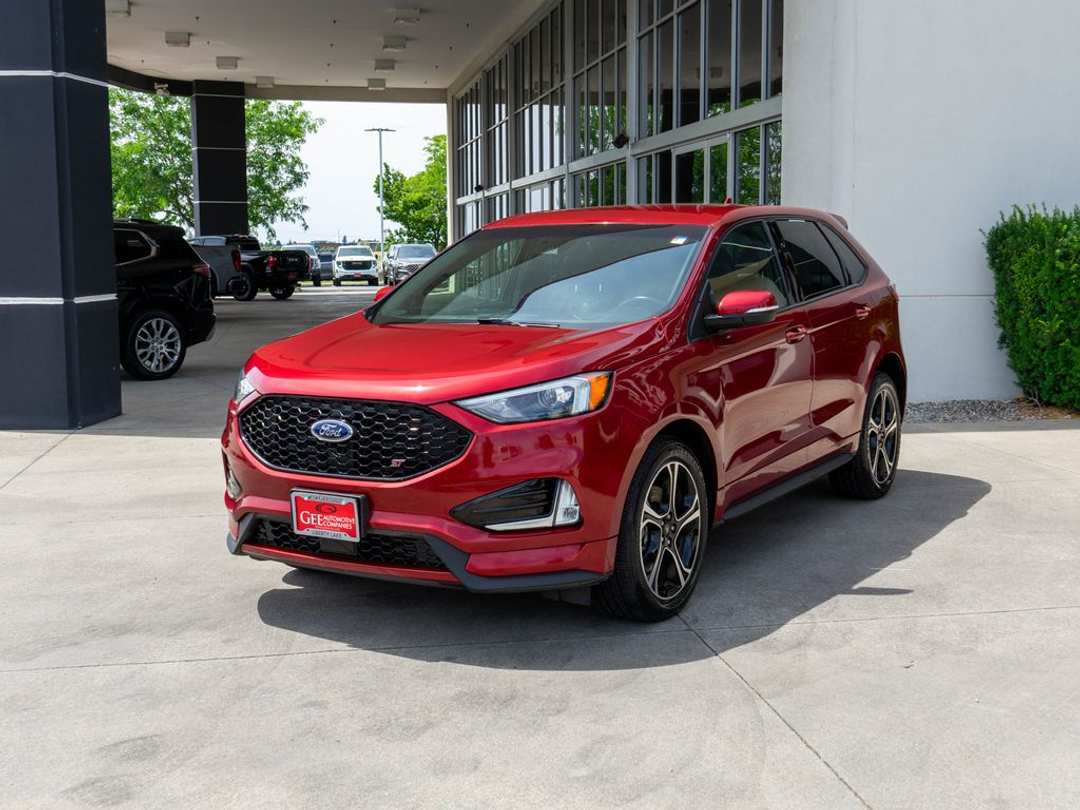 2019 Ford Edge ST - Image 3