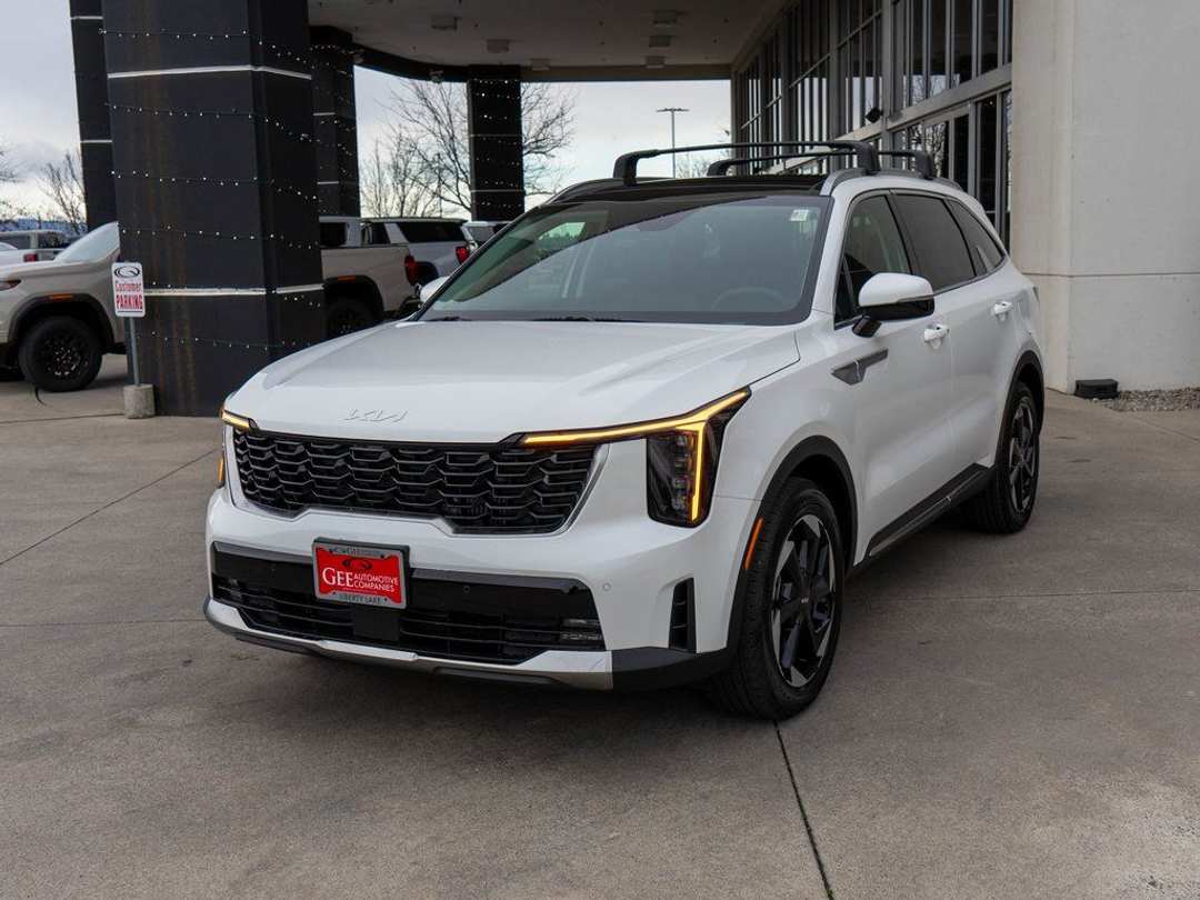 2026 Kia Sorento Plug-In Hybrid EX - Image 3
