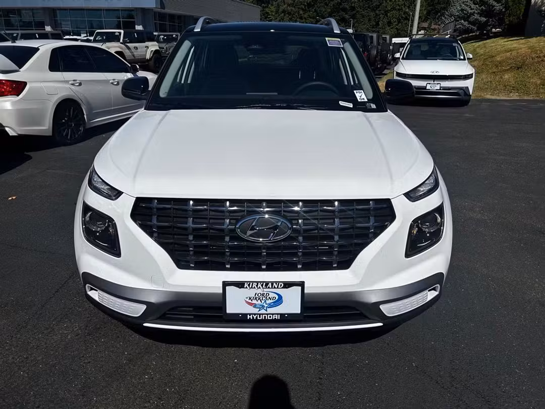 2026 Hyundai Venue SEL - Image 3