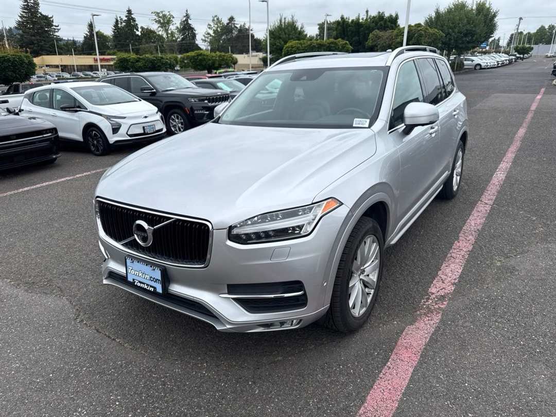 2017 Volvo Xc90 T6 Momentum - Image 3