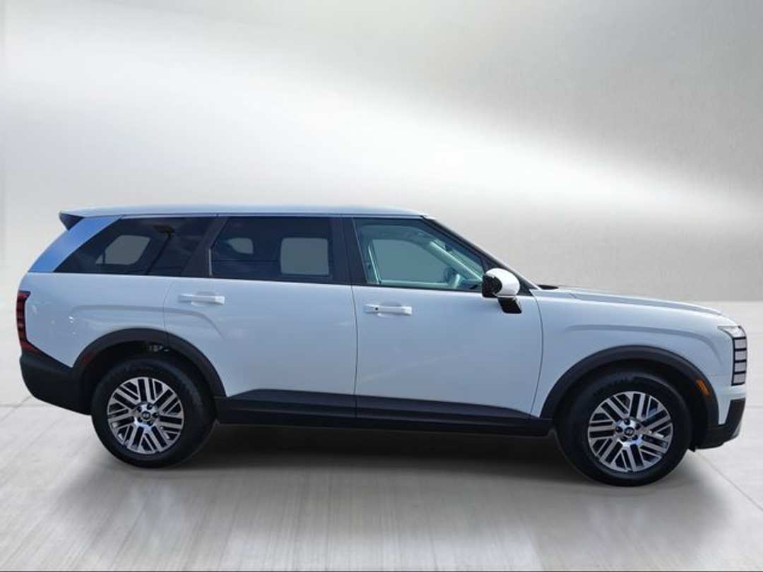 2026 Hyundai Palisade SE - Image 2