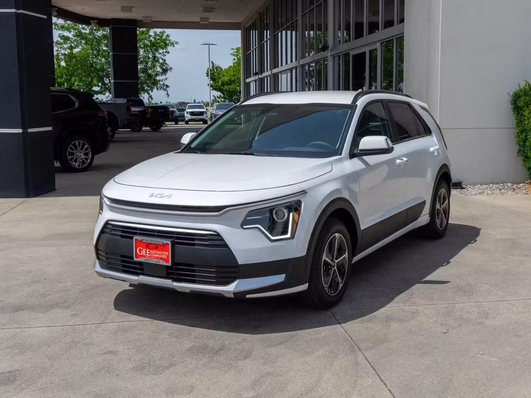 2026 Kia Niro EX - Image 3