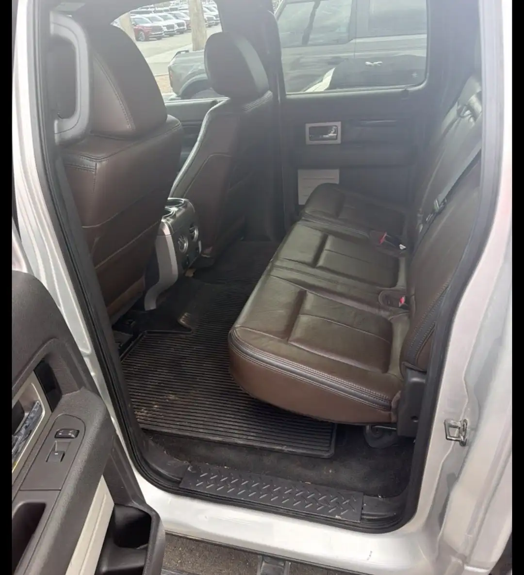 2011 Ford F-150 Platinum - Image 3
