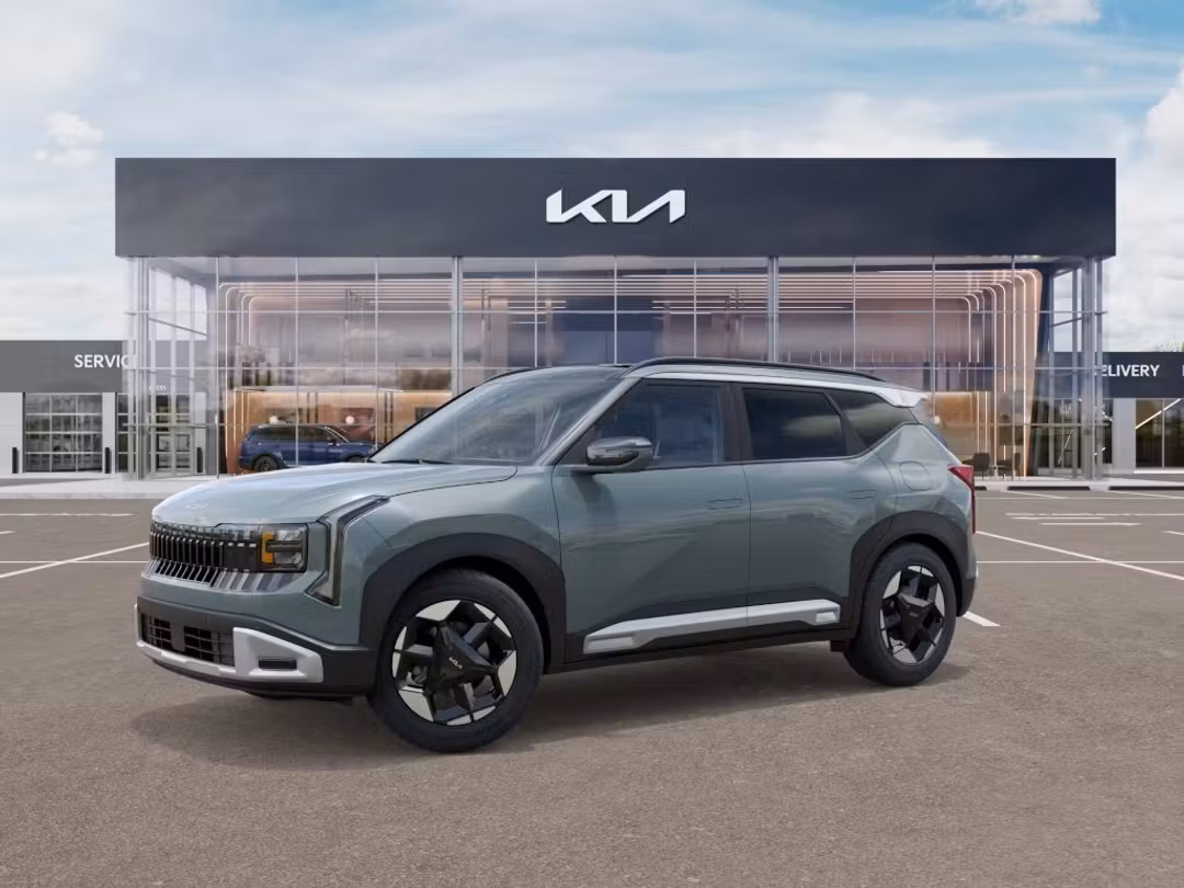2027 Kia Seltos EX - Image 3