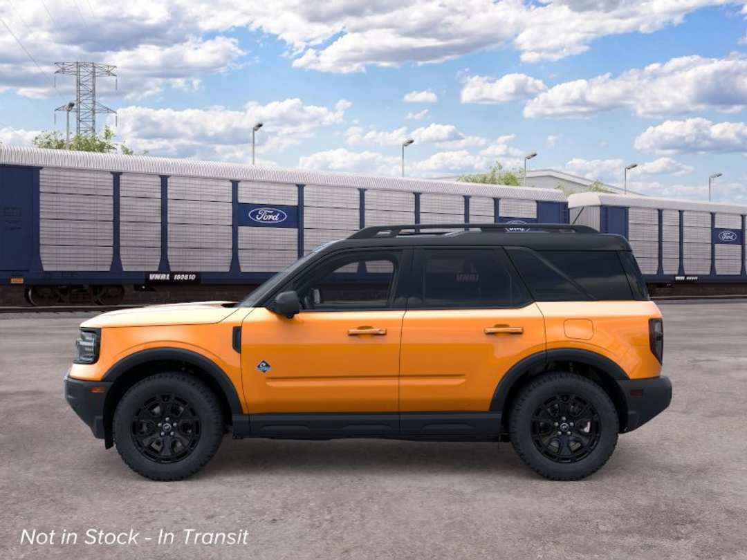 2026 Ford Bronco Sport Outer Banks - Image 3