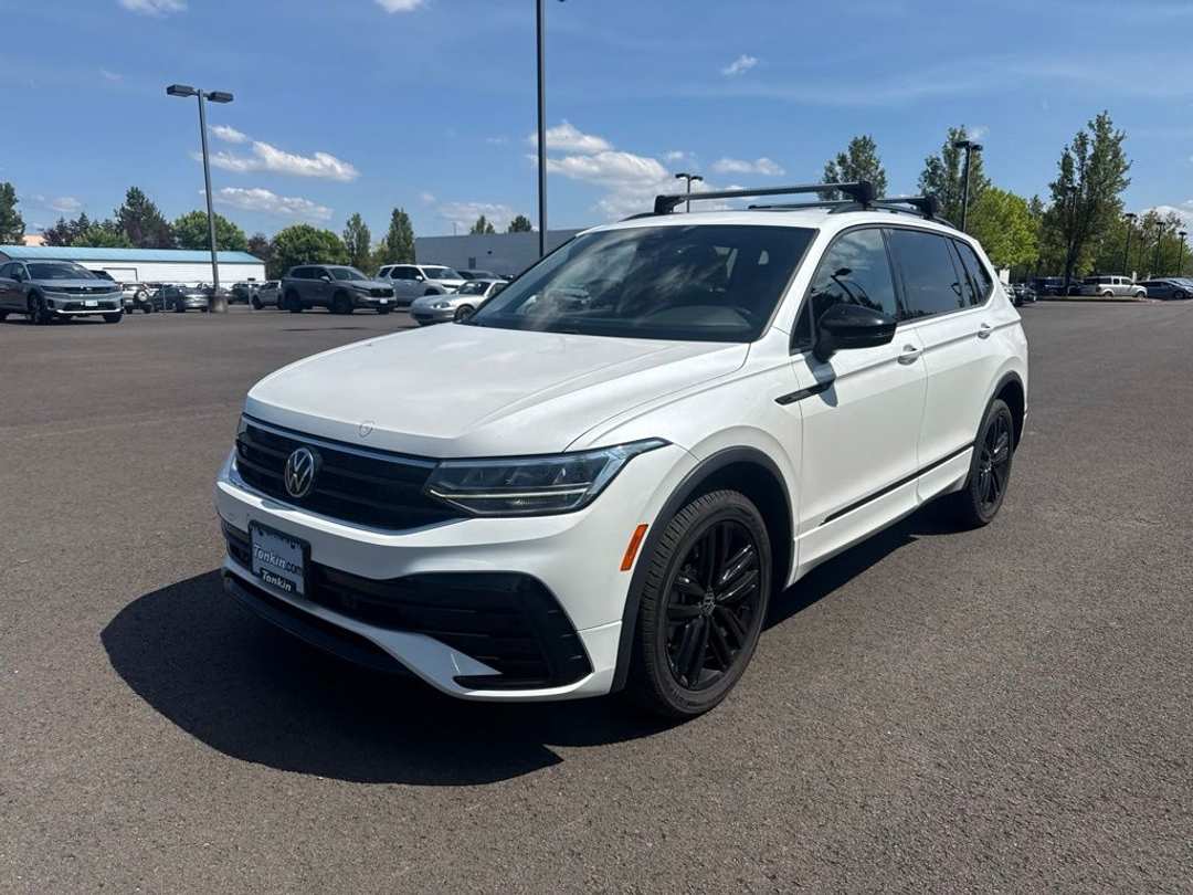 2022 Volkswagen Tiguan 2.0T SE RLine Black - Image 3