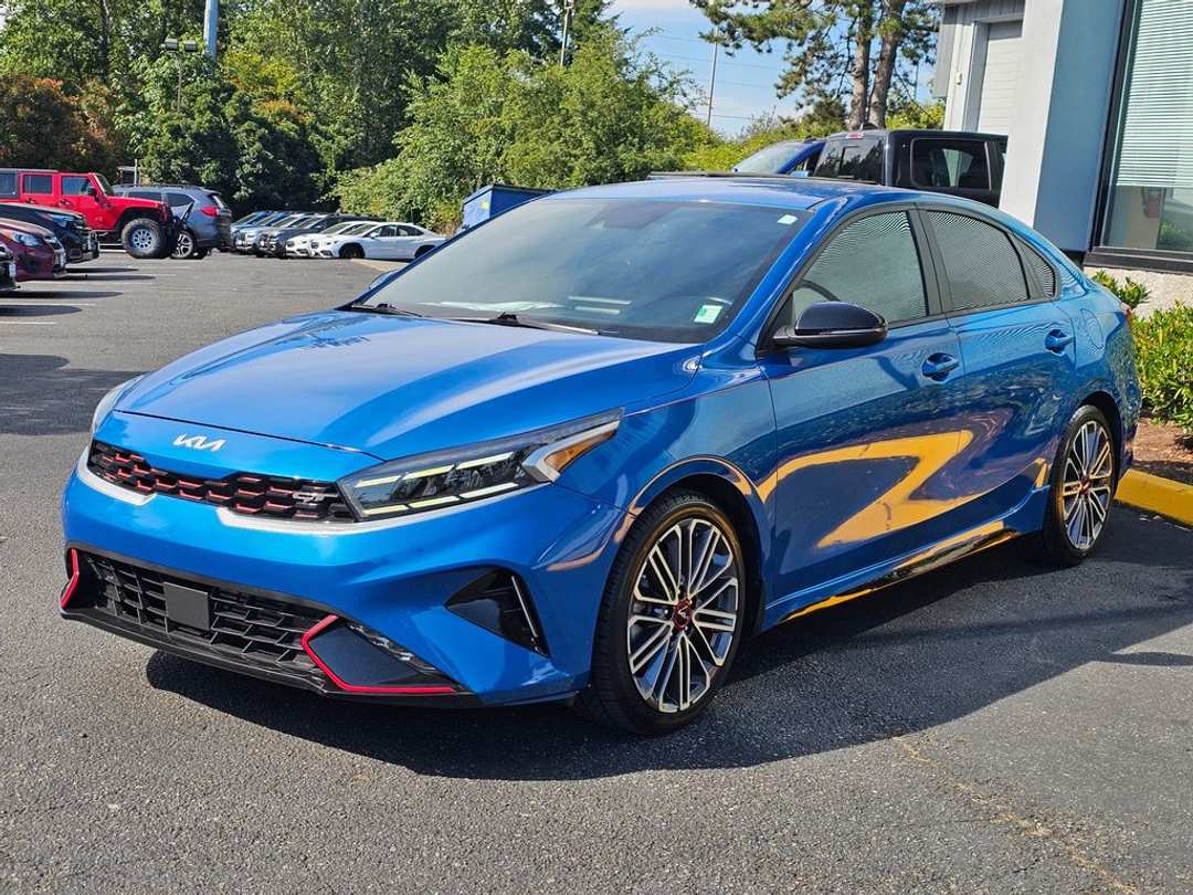 2023 Kia Forte GT - Image 3