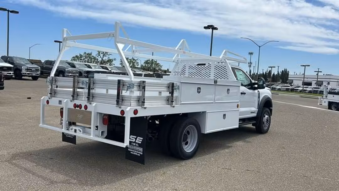 2026 Ford F-550Sd XL - Image 3
