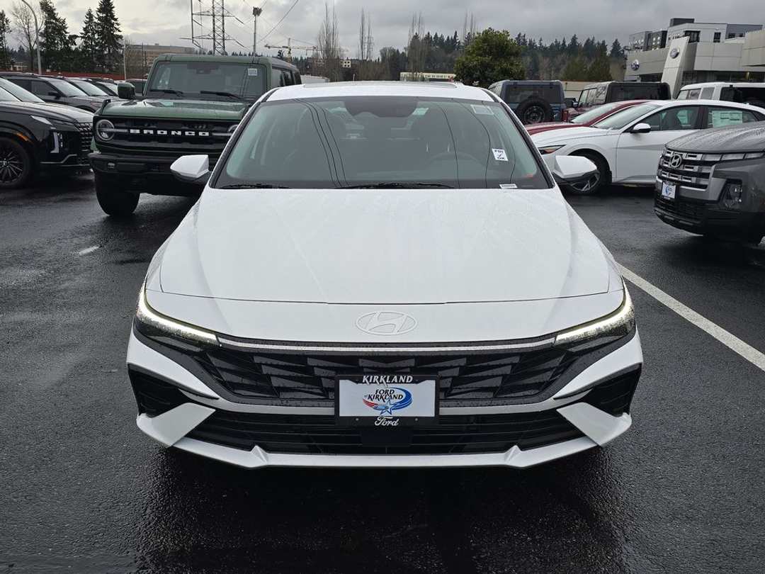 2026 Hyundai Elantra Hybrid Limited - Image 2