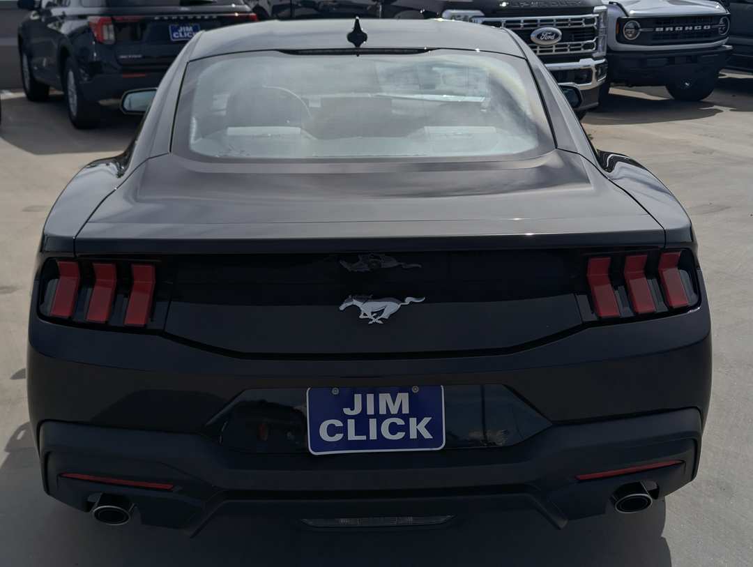 2026 Ford Mustang EcoBoost - Image 3