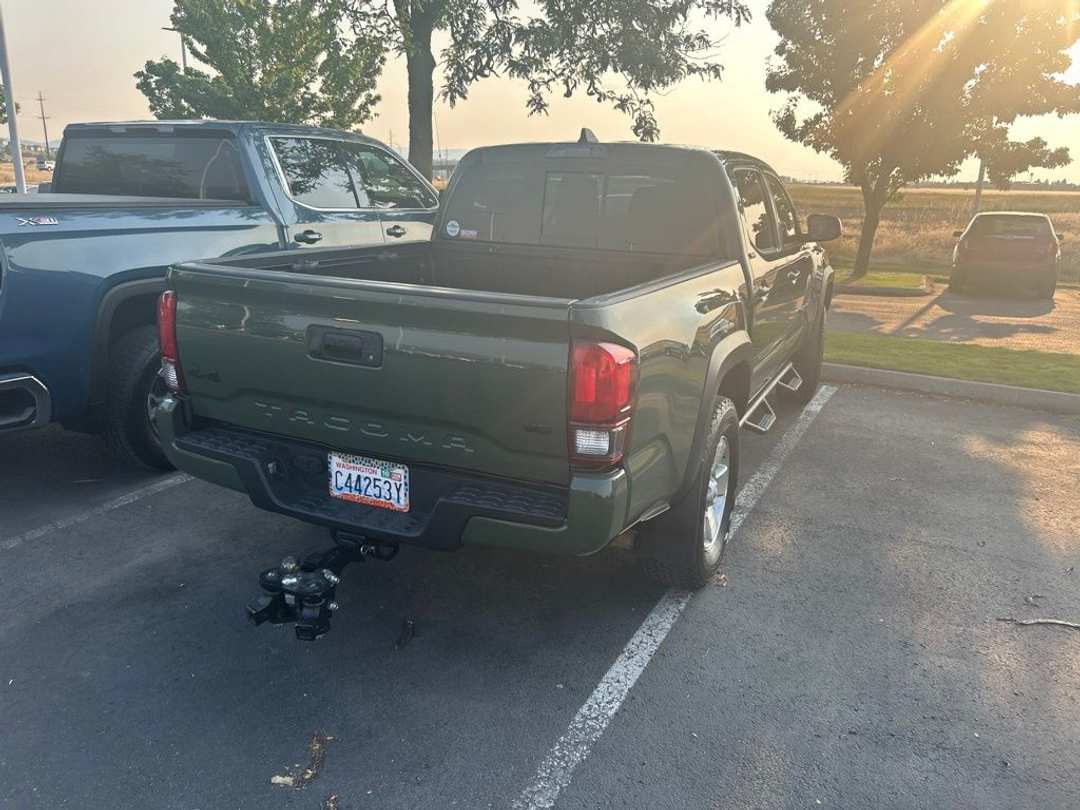 2021 Toyota Tacoma SR5 - Image 3